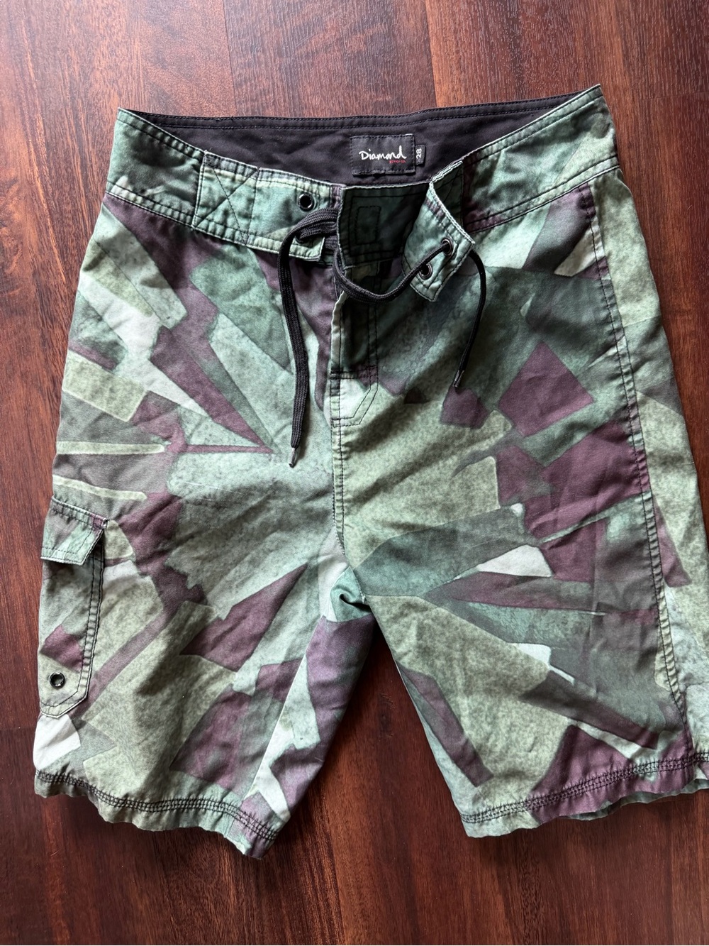 Diamond Supply Co. Men's Green Camo Cargo Shorts
